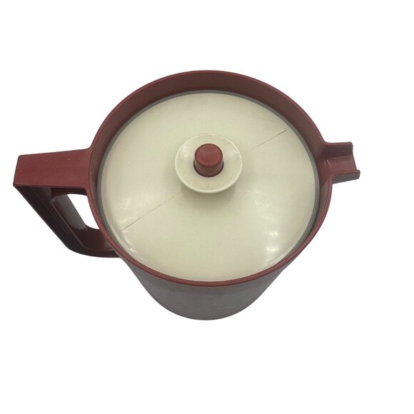 Vintage Tupperware Pitcher With Push Lid 1575-6 Red Burgundy USA Made - Picture 3 of 4